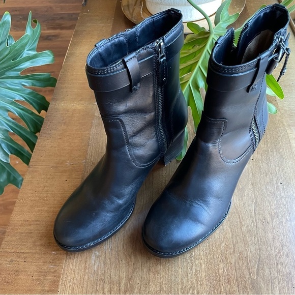 Trask Madison Black Leather Waterproof Boots - Picture 3 of 14